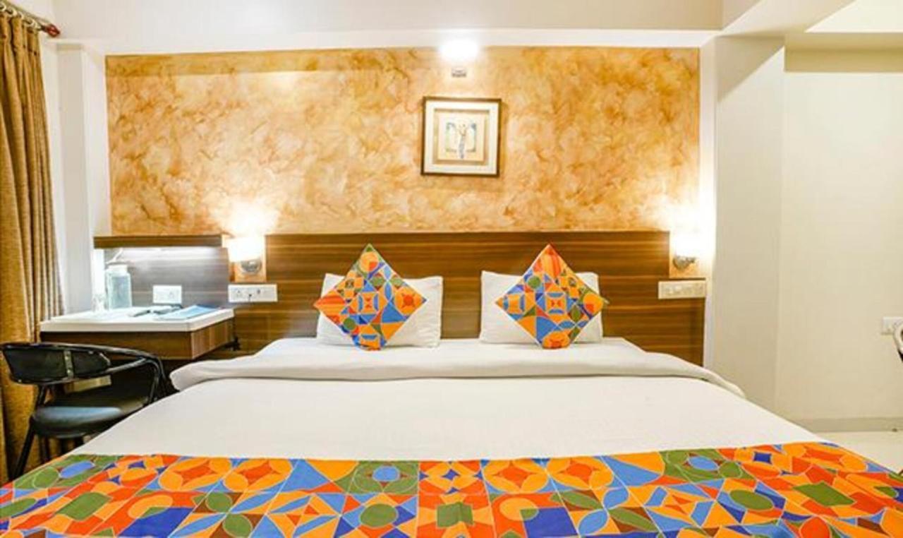 Srikrishna Paradise Hotel Thane Navi Mumbai エクステリア 写真