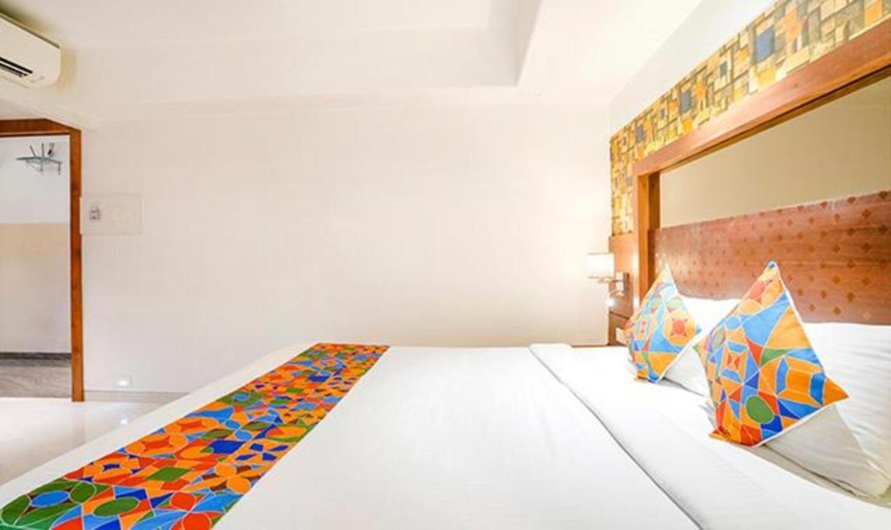 Srikrishna Paradise Hotel Thane Navi Mumbai エクステリア 写真