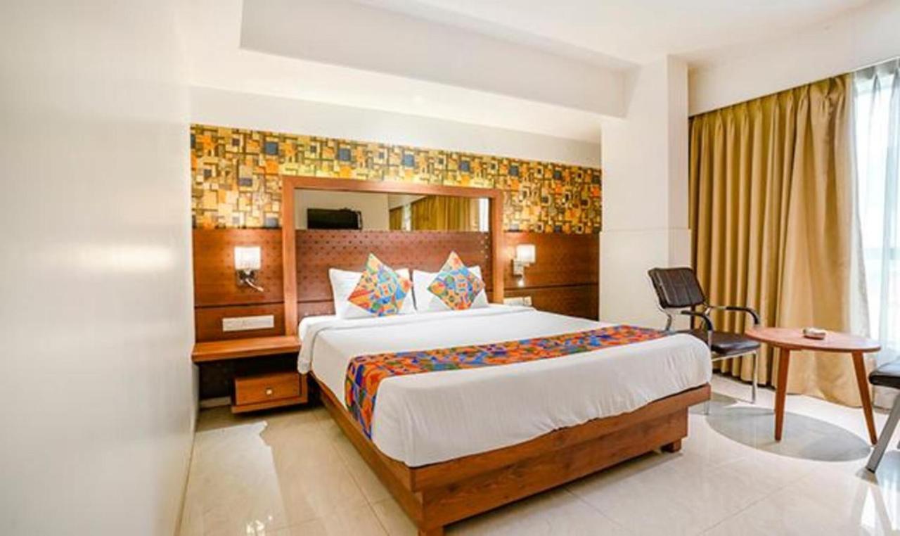 Srikrishna Paradise Hotel Thane Navi Mumbai エクステリア 写真