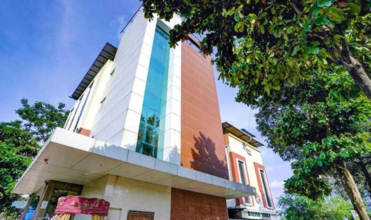 Srikrishna Paradise Hotel Thane Navi Mumbai エクステリア 写真